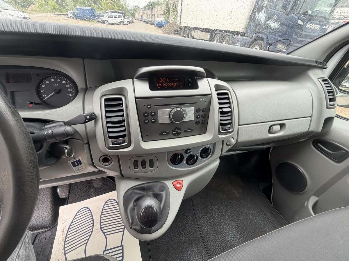 Opel Vivaro, 2.0 l., cargo van