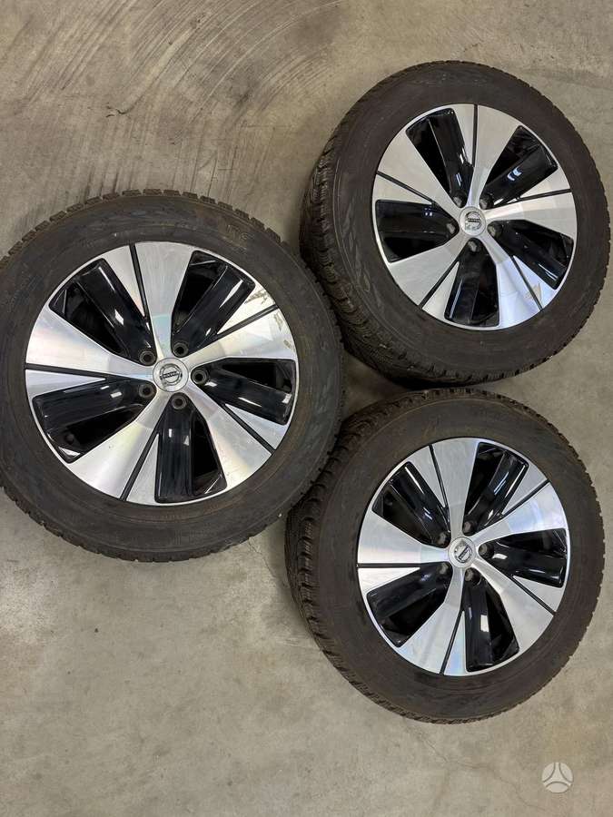 Volvo XC40, light alloy, R18