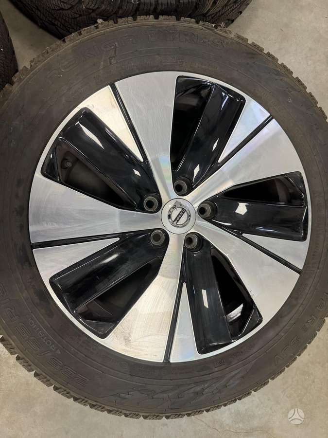 Volvo XC40, light alloy, R18