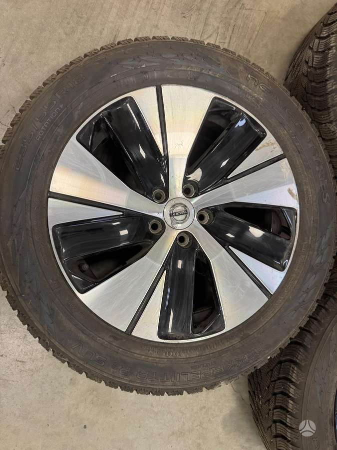 Volvo XC40, light alloy, R18