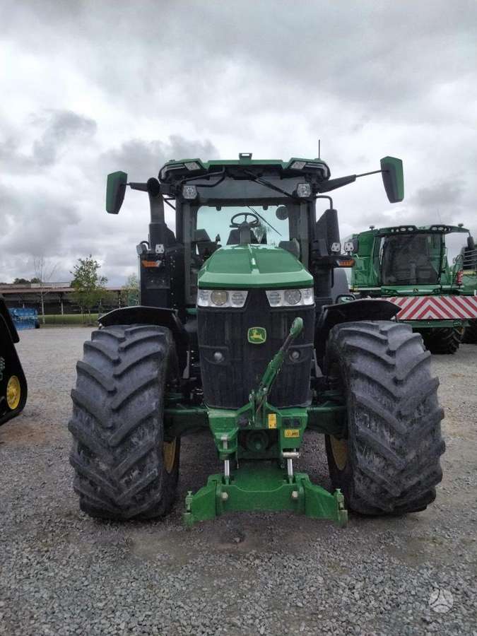 John Deere 7R 350, tractors