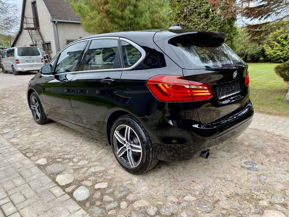 BMW 218 Active Tourer, 2.0 l., Минивэн