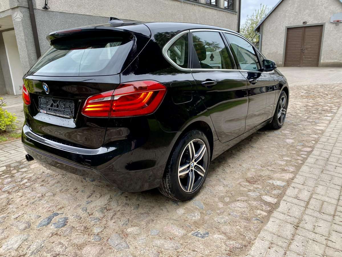 BMW 218 Active Tourer, 2.0 l., Минивэн