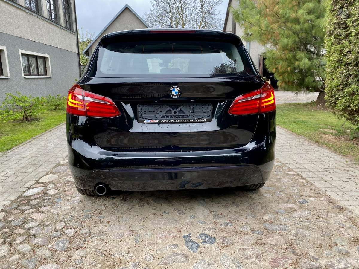 BMW 218 Active Tourer, 2.0 l., Минивэн