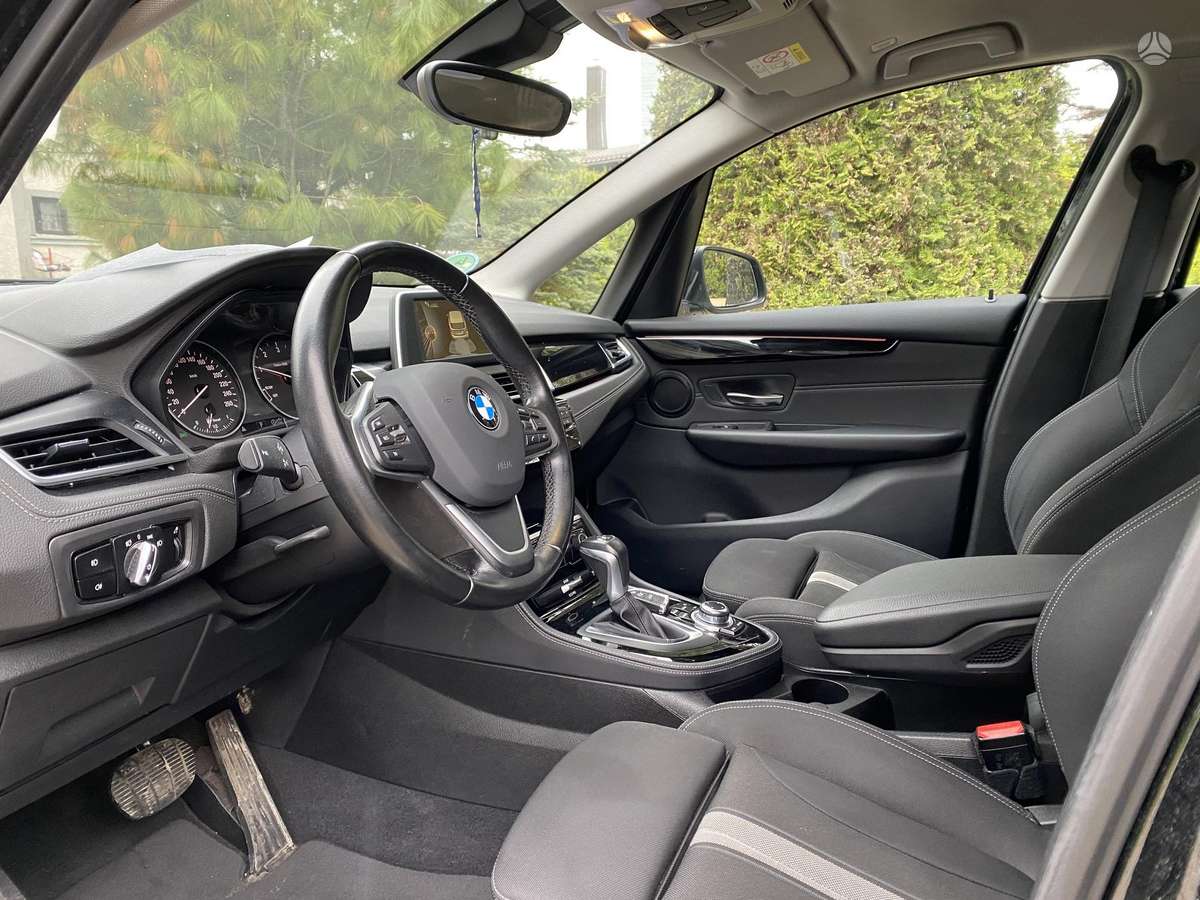 BMW 218 Active Tourer, 2.0 l., Минивэн
