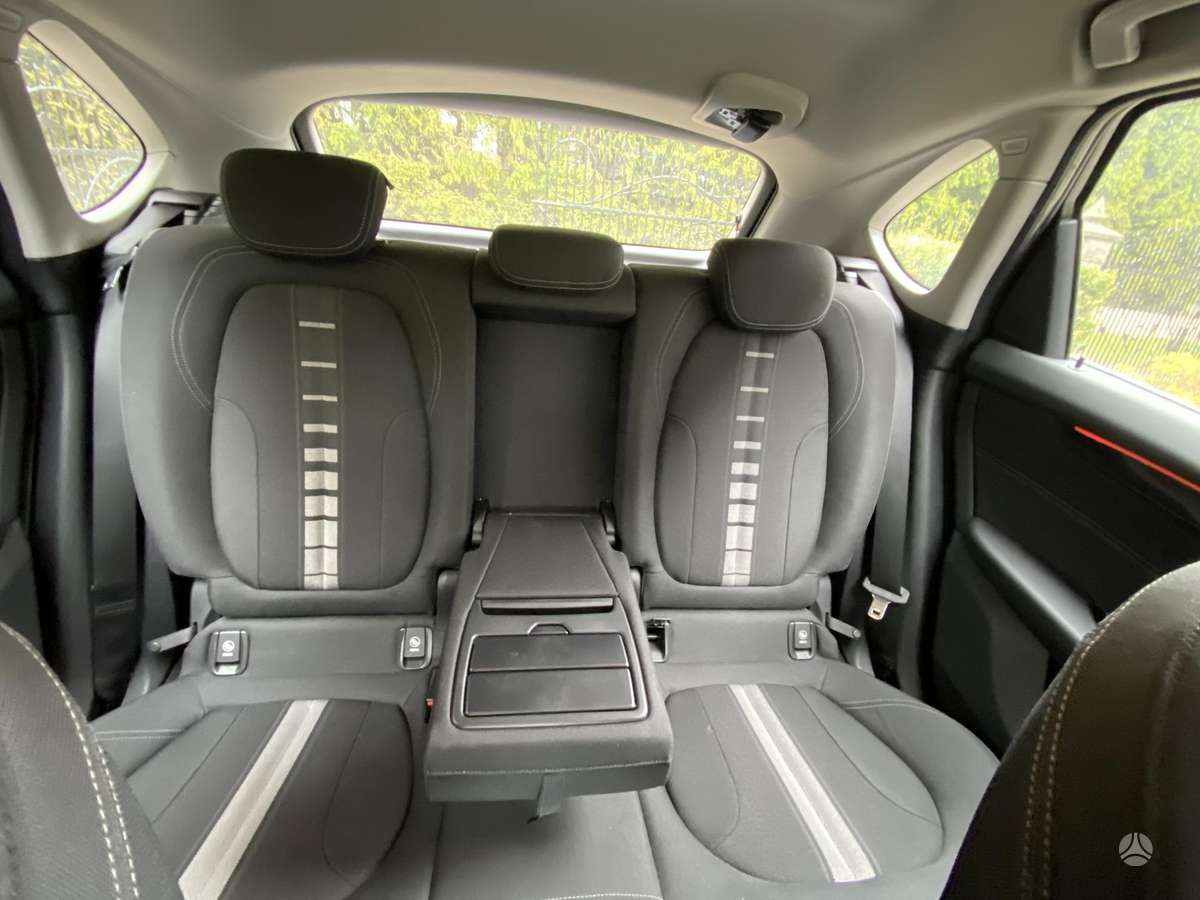 BMW 218 Active Tourer, 2.0 l., Минивэн