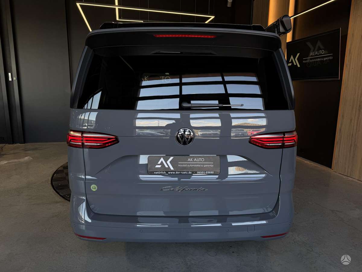Volkswagen Multivan - 8
