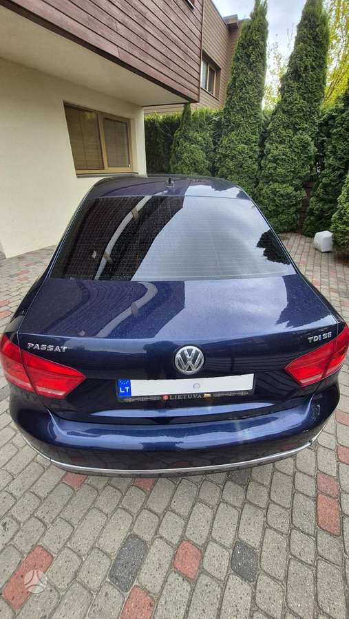 Volkswagen Passat - 3