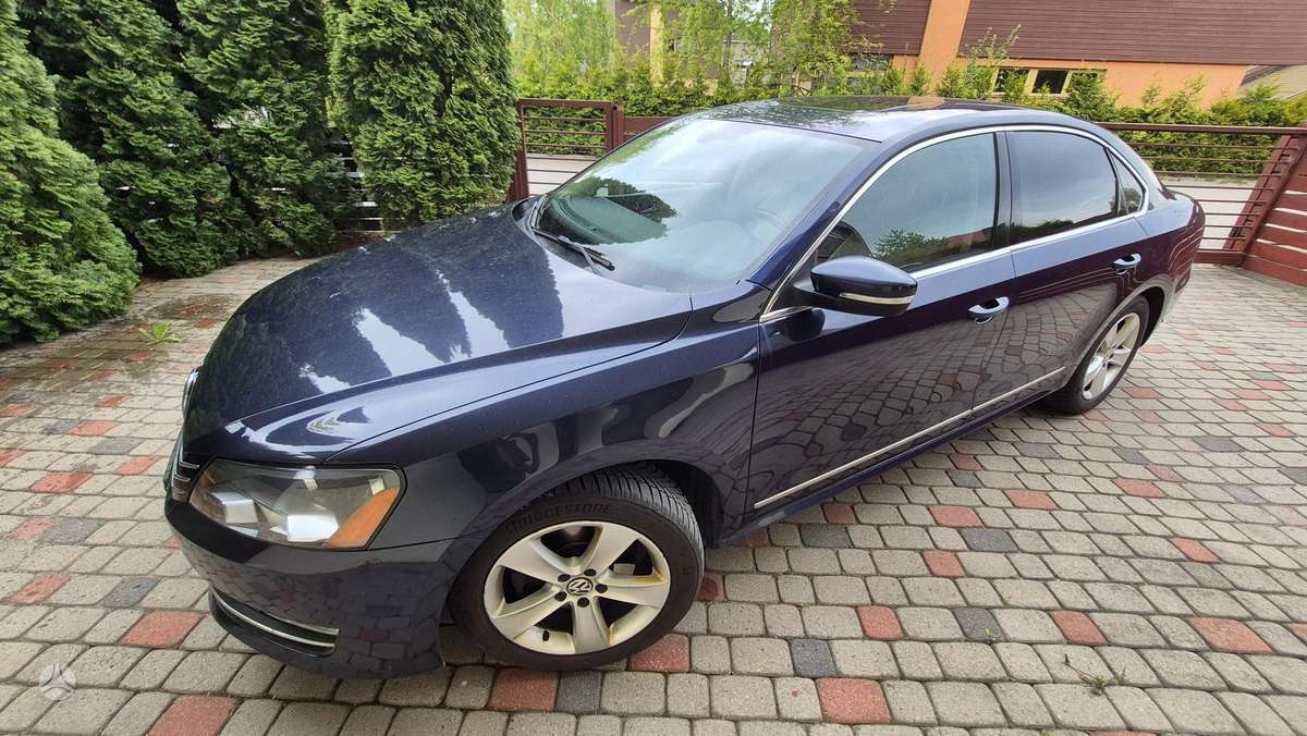 Volkswagen Passat - 2