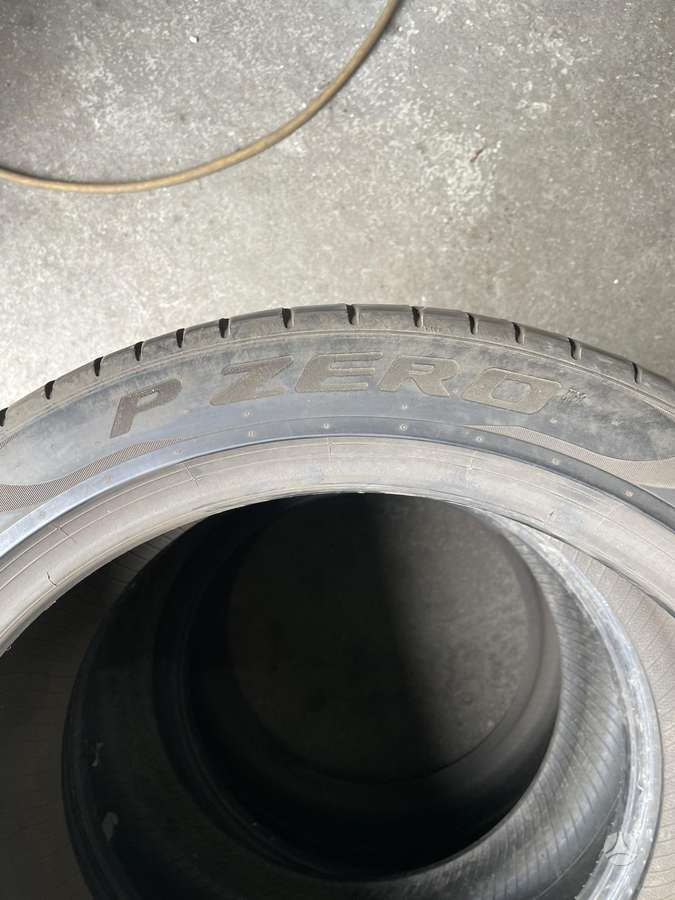 Pirelli P Zero, vasaras 275/40 R20