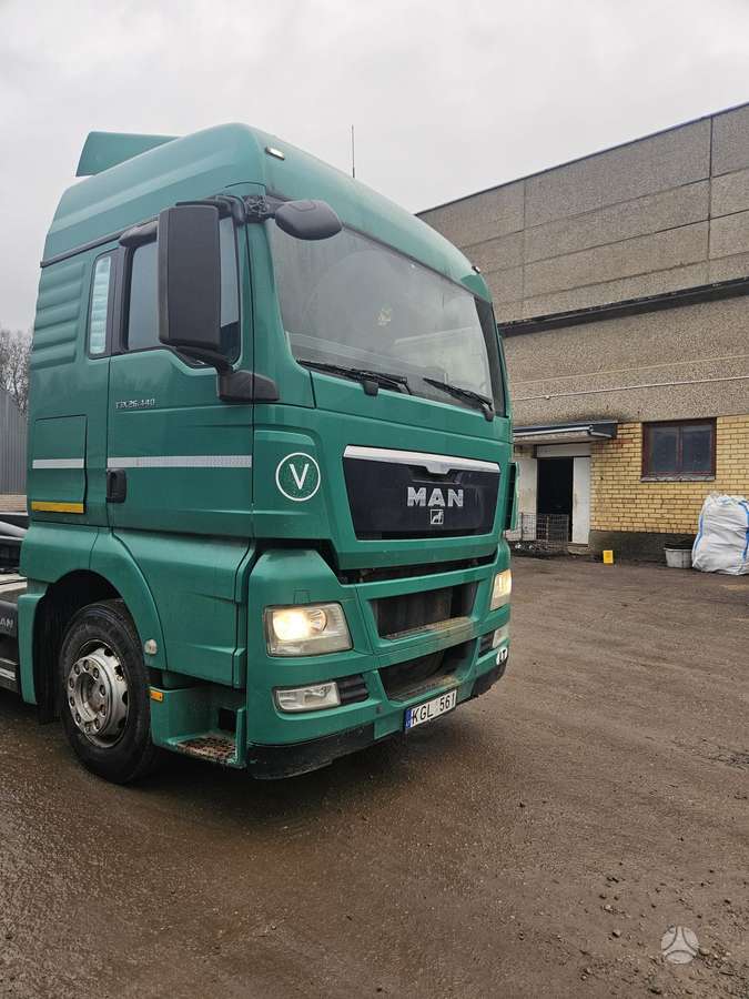 MAN TGX, hooklift trucks