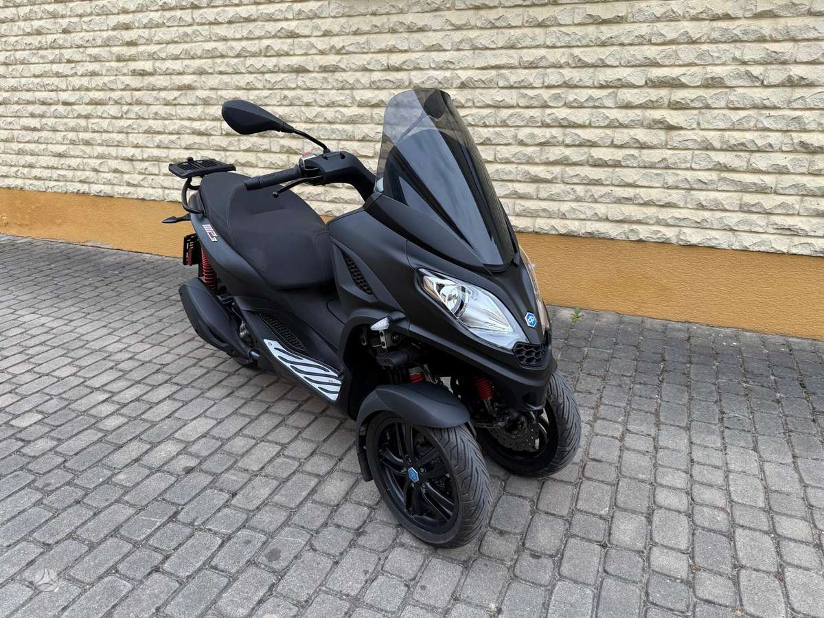 Piaggio MP3 278cc, tricikli