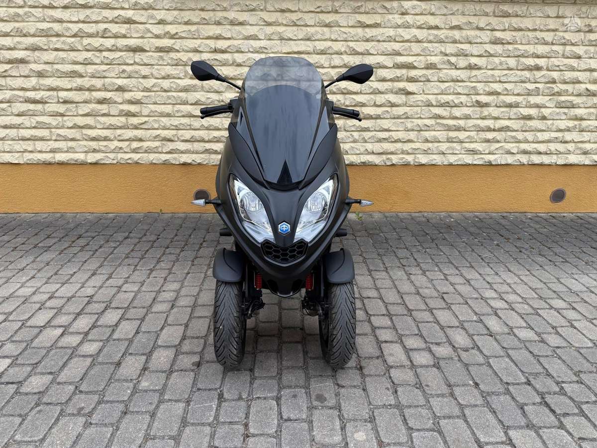 Piaggio MP3 278cc, tricikli