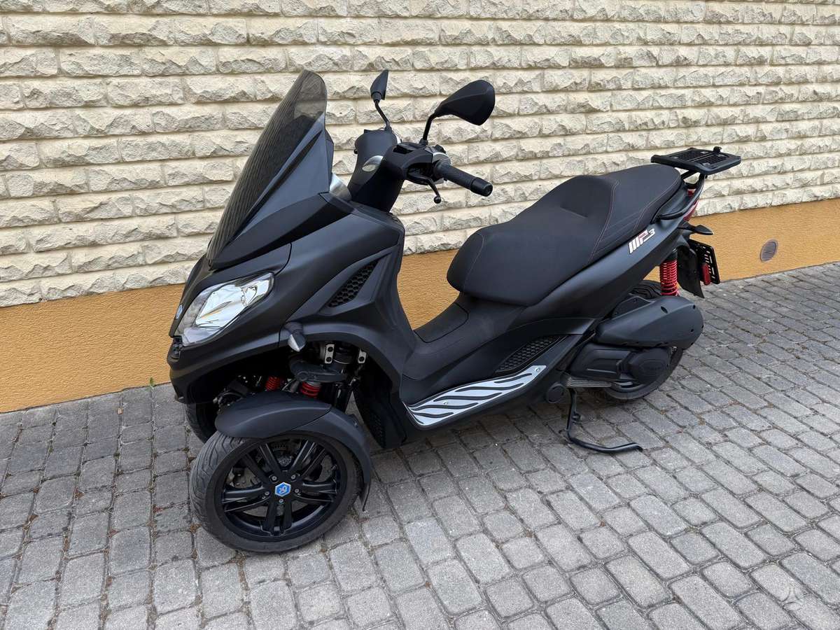 Piaggio MP3 278cc, tricikli