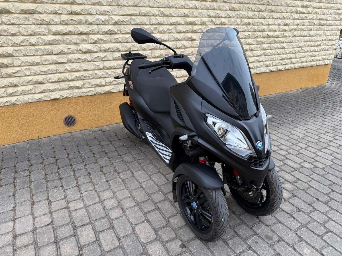 Piaggio MP3 278cc, tricikli