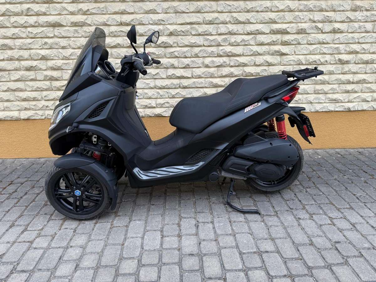 Piaggio MP3 278cc, tricikli