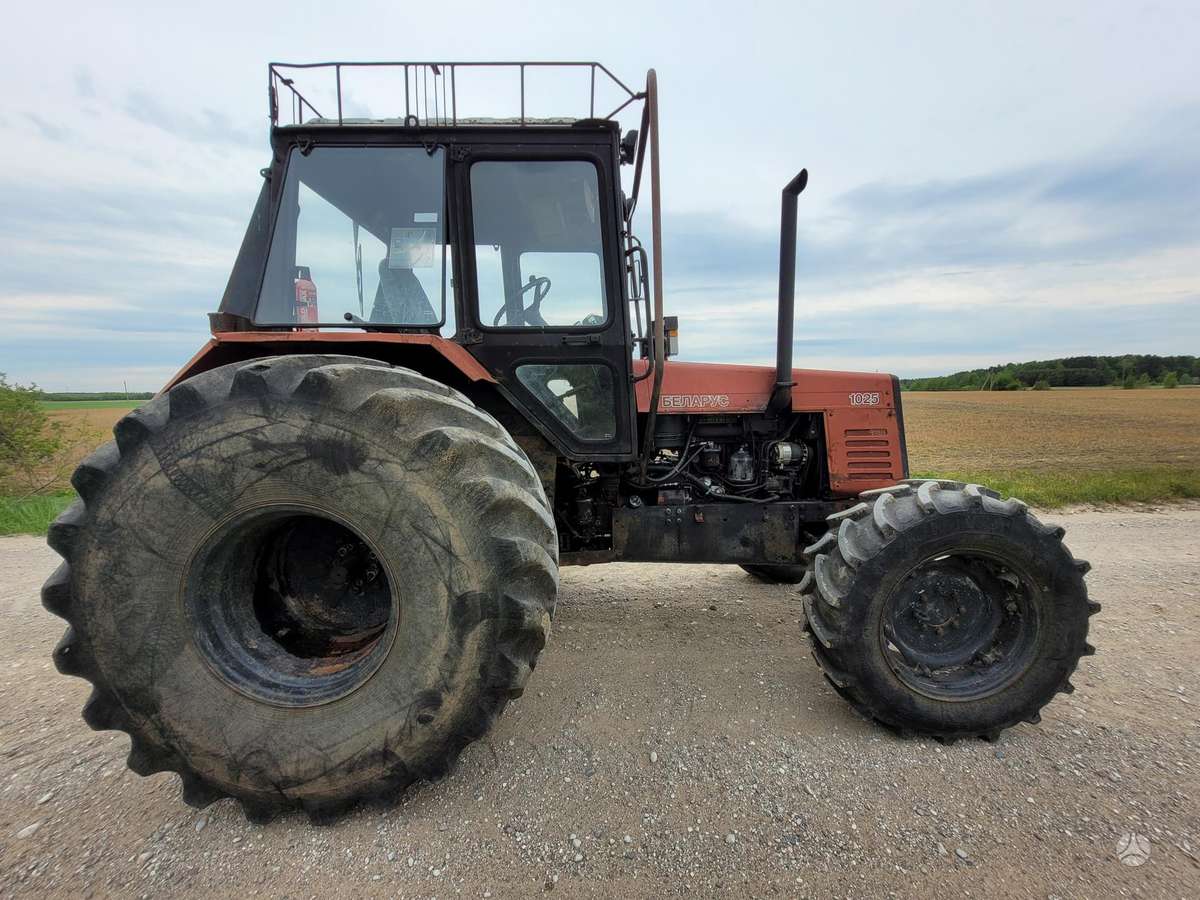 MTZ Belarus-1025, тракторы