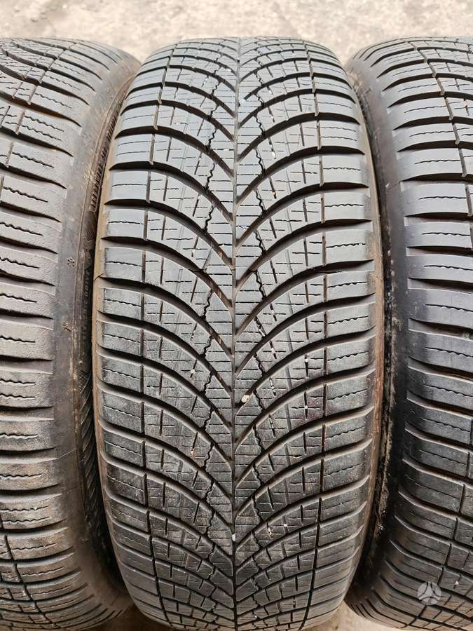 Goodyear, всесезонные 195/60 R18