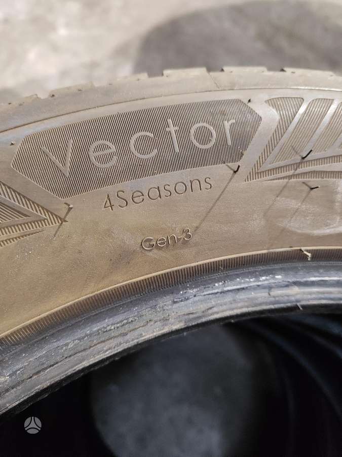 Goodyear, all-season 195/60 R18