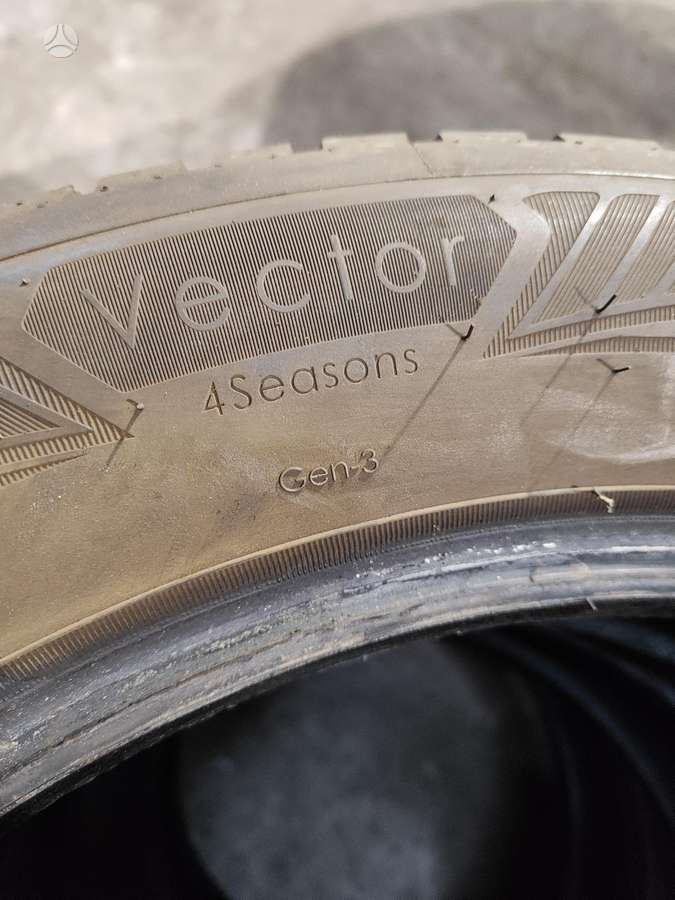 Goodyear, всесезонные 195/60 R18