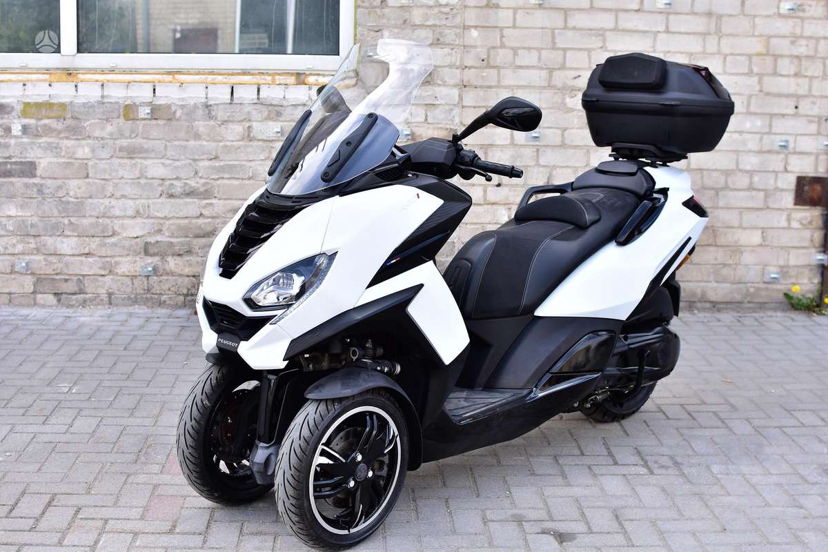 Peugeot Metropolis 400cc, trikes