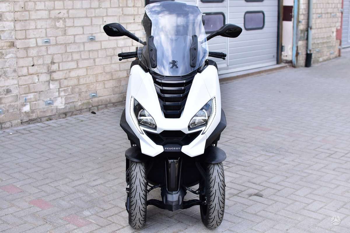 Peugeot Metropolis 400cc, trikes