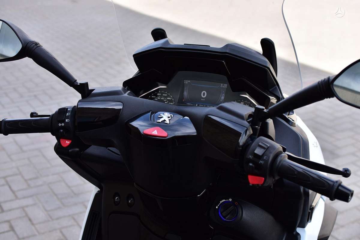 Peugeot Metropolis 400cc, trikes