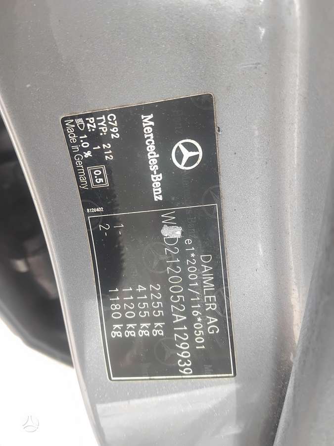 Mercedes-Benz E200, 2.2 l., Седан