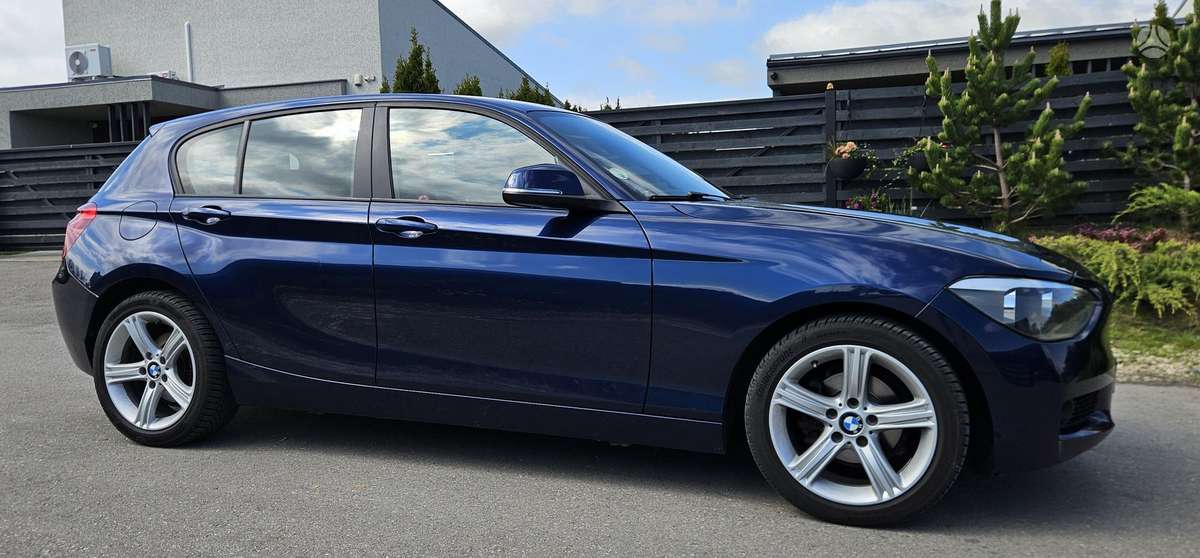 BMW 118, 2.0 l., hatchback