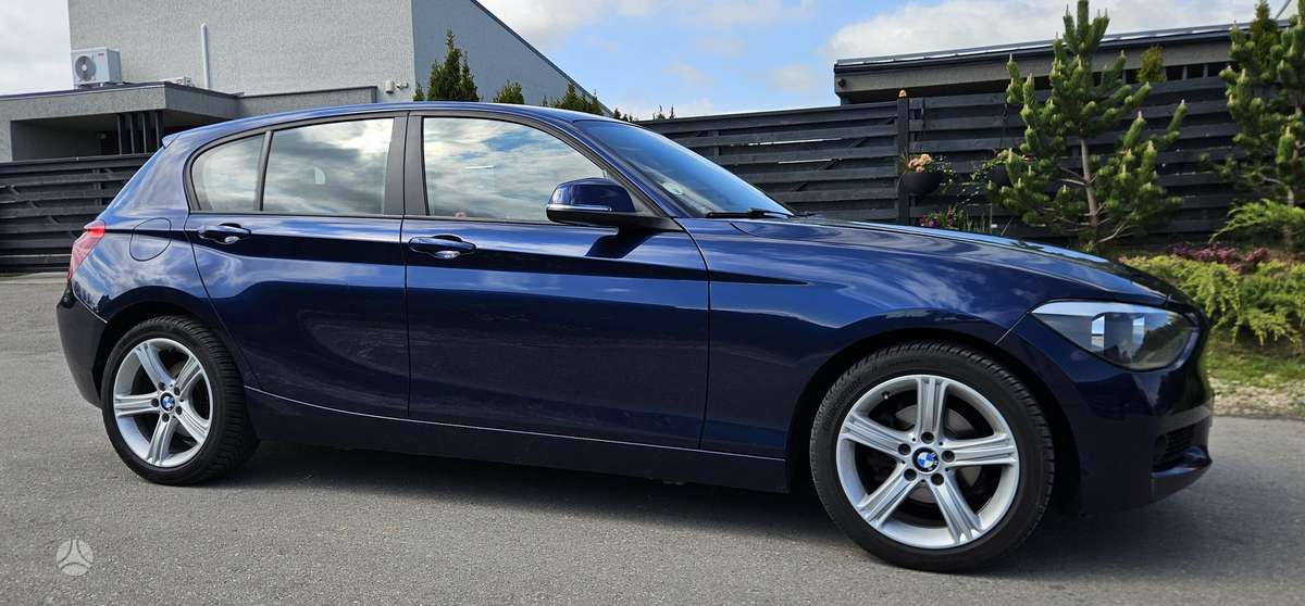 BMW 118, 2.0 l., Хэтчбек