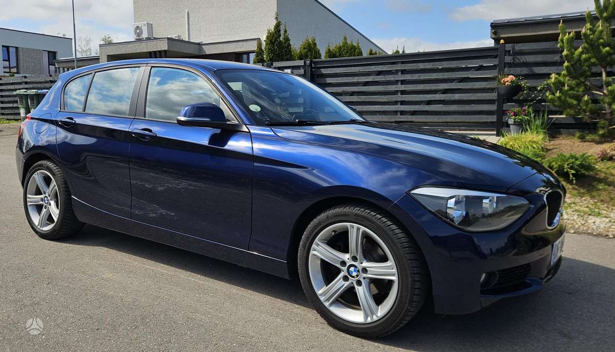 BMW 118, 2.0 l., Хэтчбек