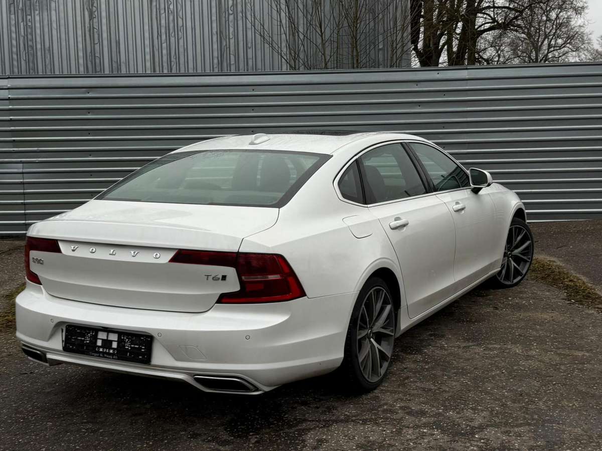 Volvo S90, 2.0 l., Седан