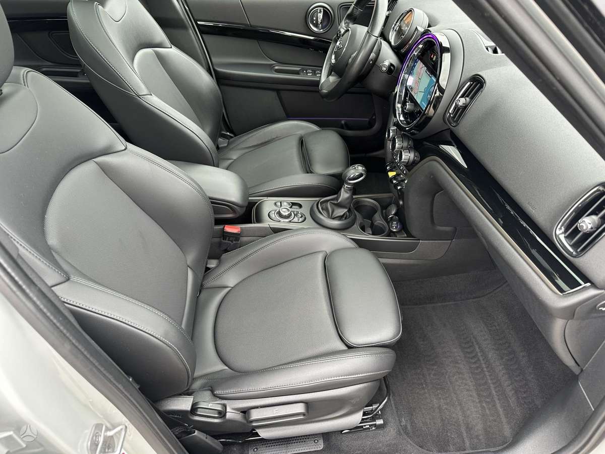 Mini Cooper, 1.5 l., Хэтчбек
