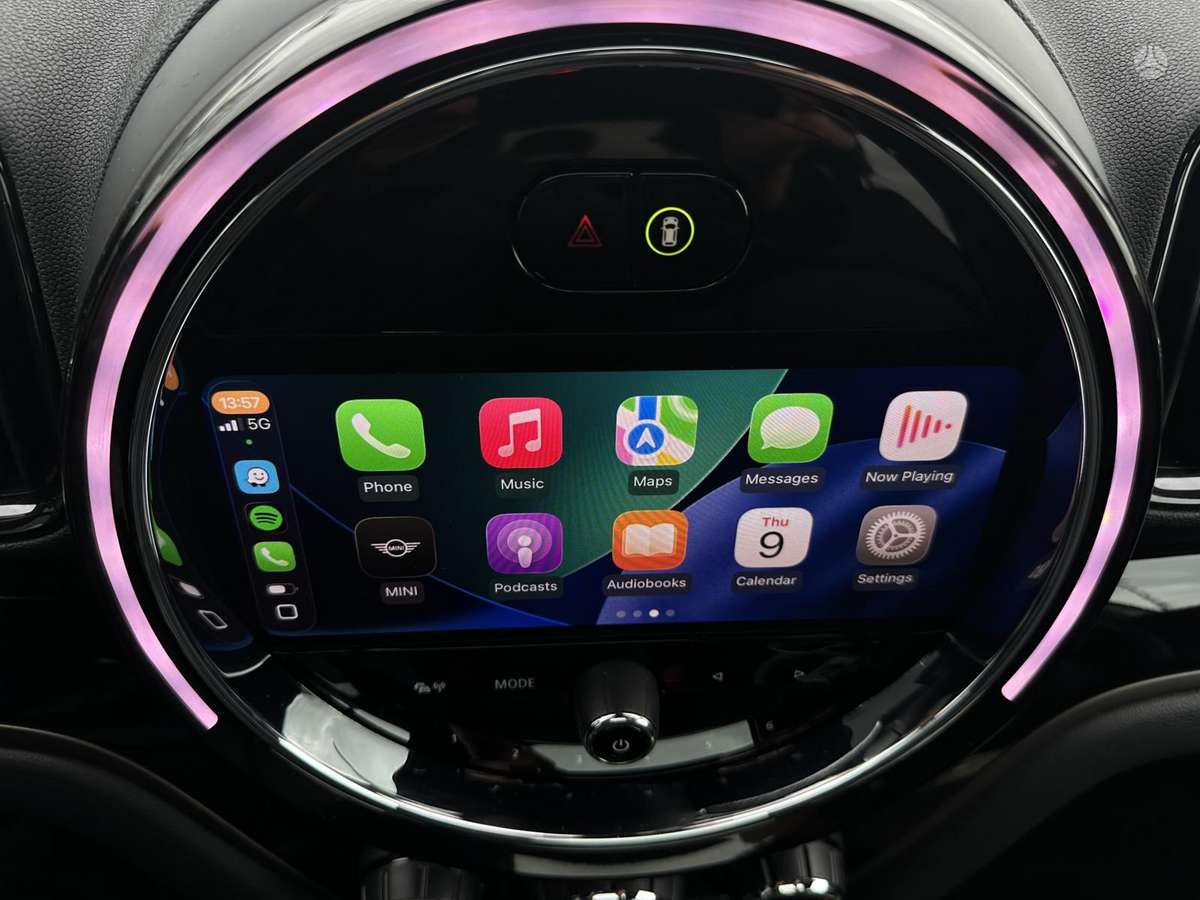 Mini Cooper, 1.5 l., hatchback