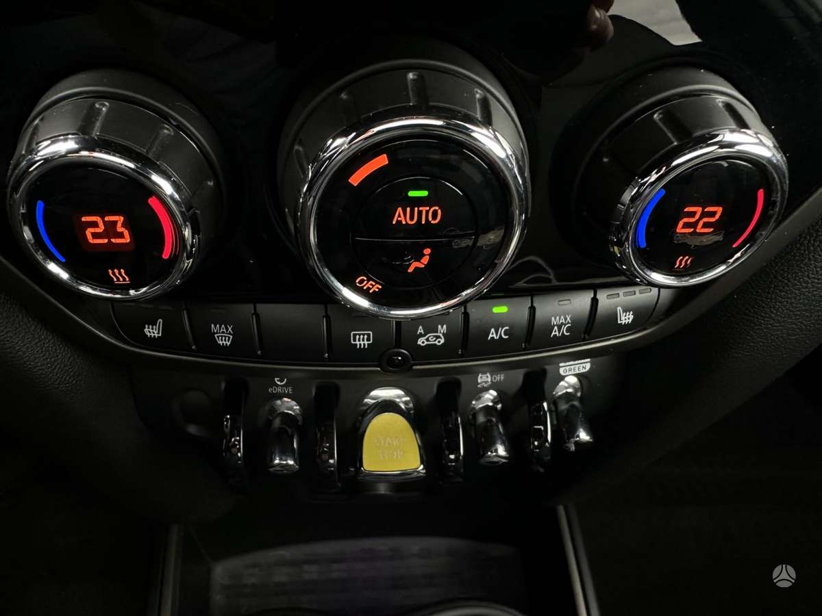 Mini Cooper, 1.5 l., Хэтчбек