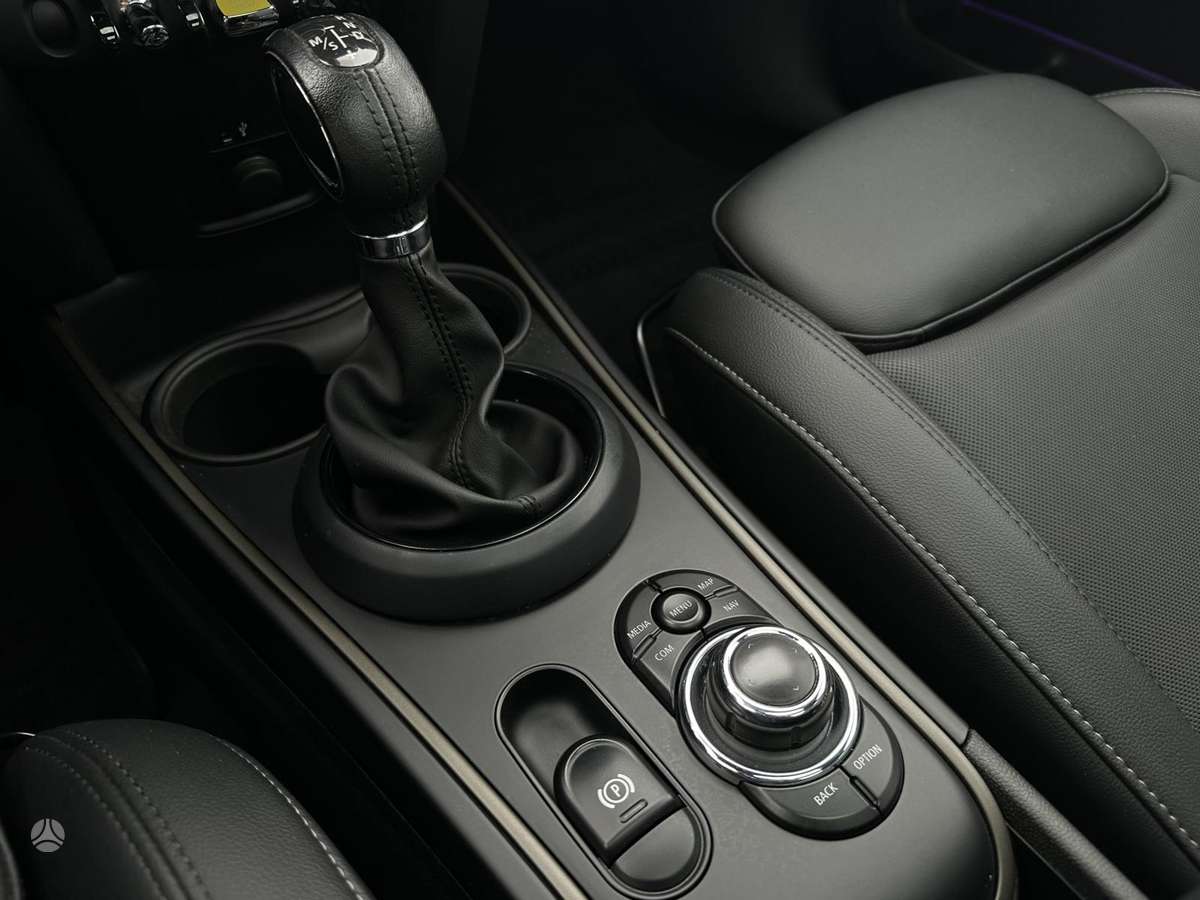 Mini Cooper, 1.5 l., Хэтчбек