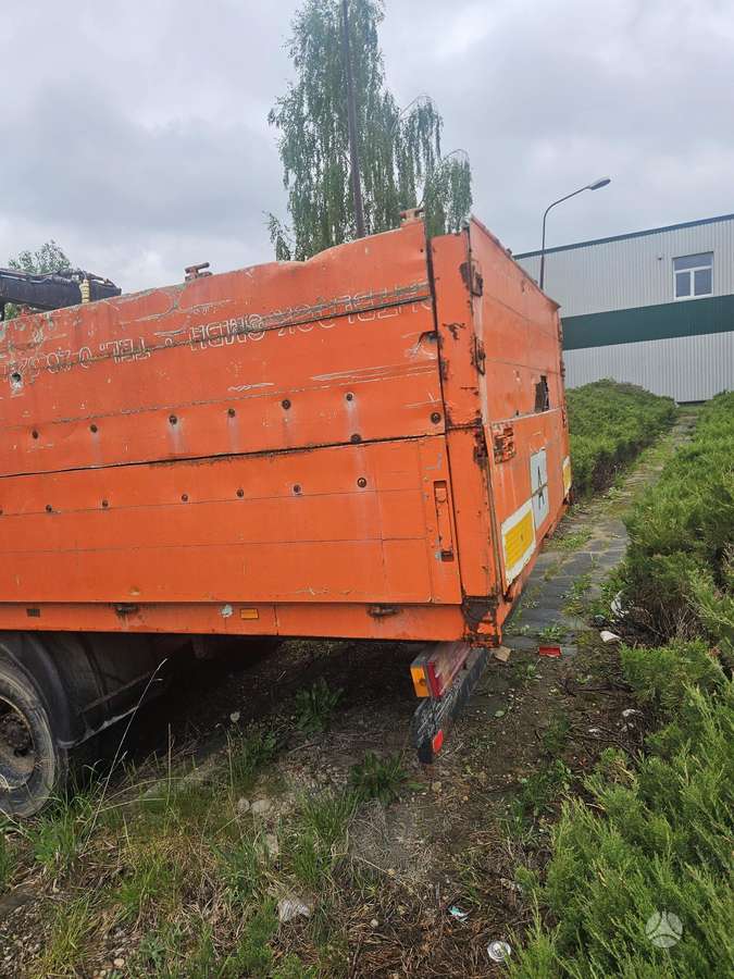 MAN L 2000, crane trucks