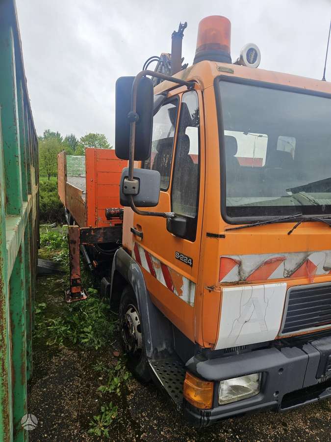 MAN L 2000, crane trucks
