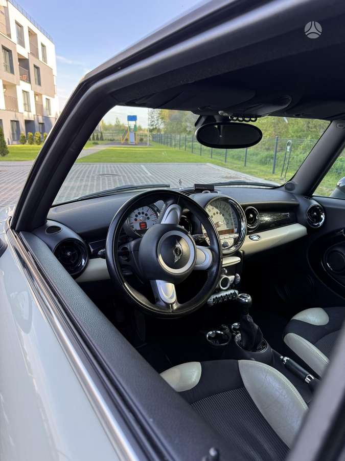 Mini Cooper, hatchback