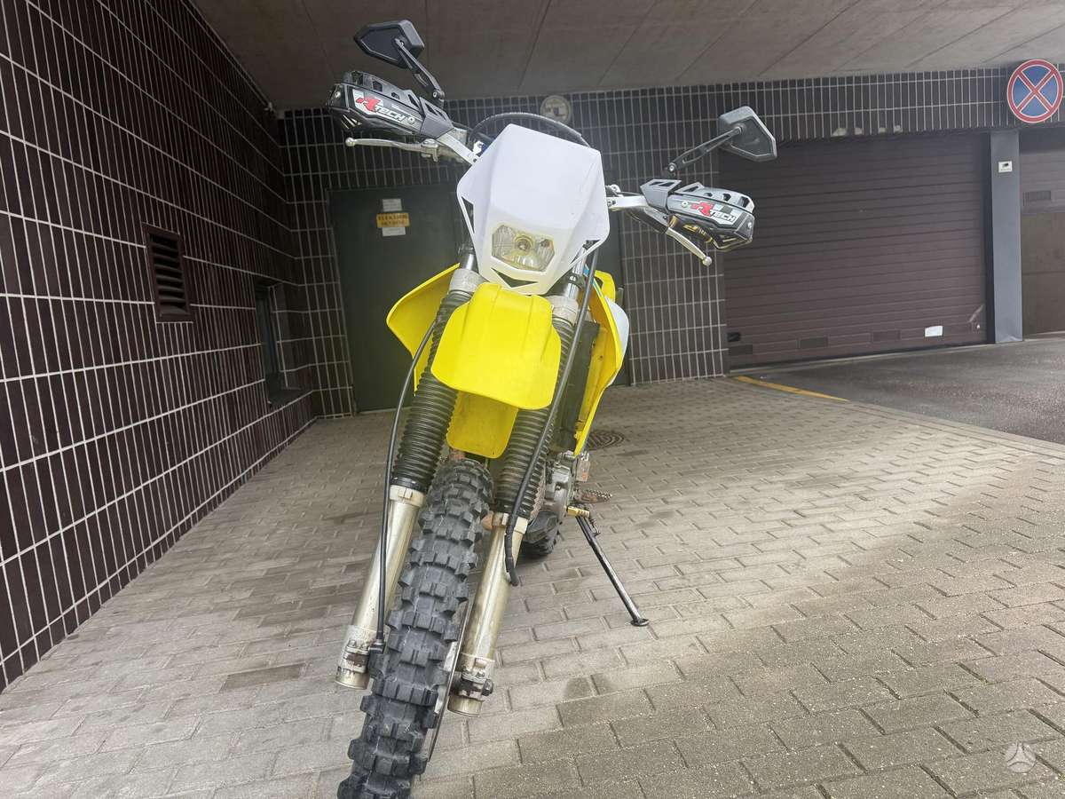 Suzuki DR-Z 400cc, enduro / adventure