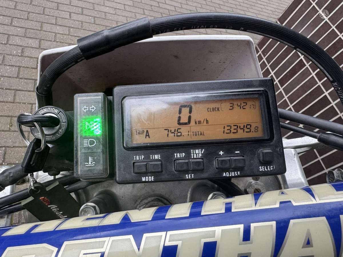 Suzuki DR-Z 400cc, enduro / adventure