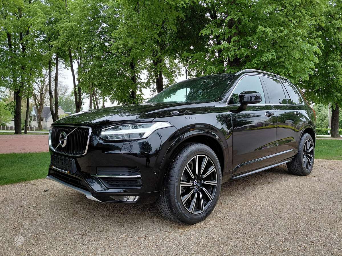 Volvo XC90 - 1