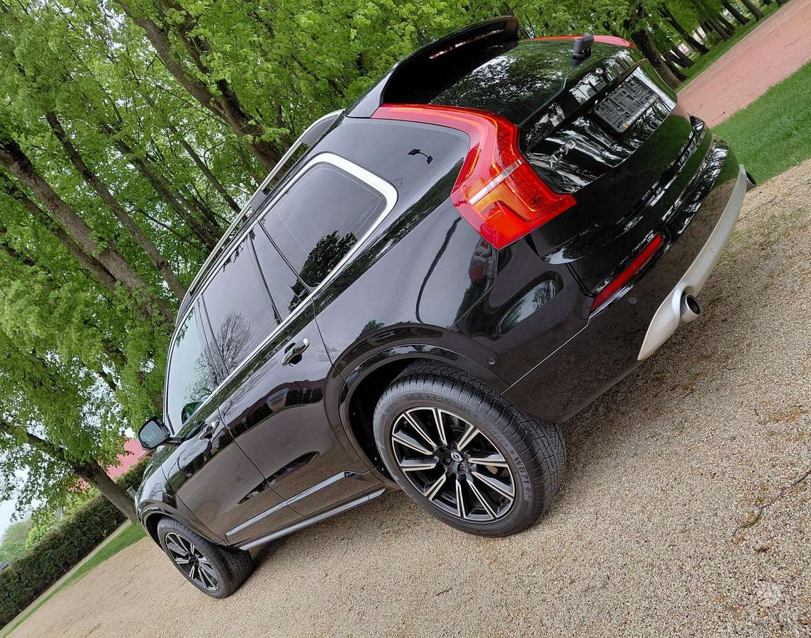 Volvo XC90 - 7