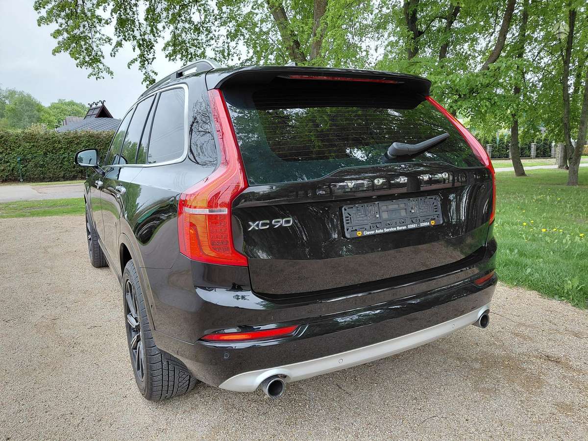 Volvo XC90 - 9