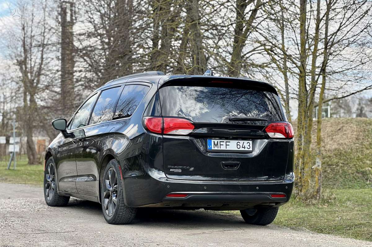 Chrysler Pacifica, 3.6 l., Минивэн