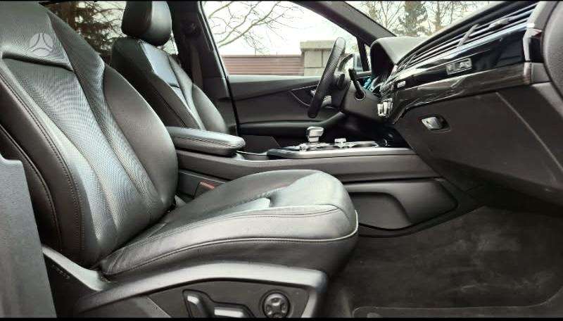 Audi Q7, 3.0 l., off-road / crossover
