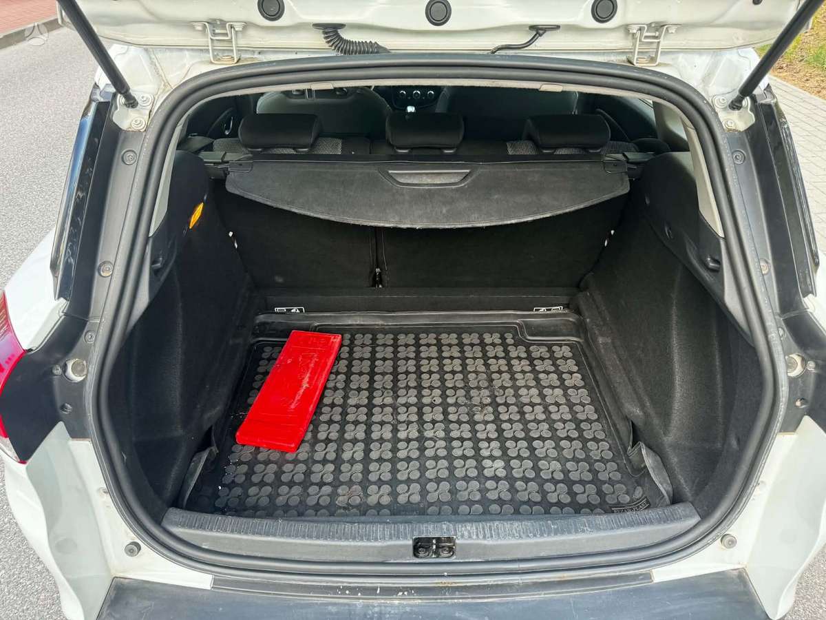 Renault Clio, 1.5 l., universalas