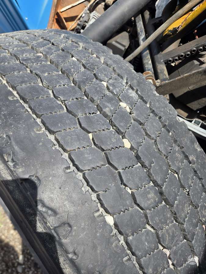 Bridgestone, universalios 315/70 R22,5