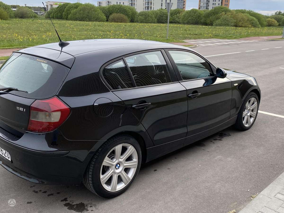 BMW 116, 1.6 l., Хэтчбек