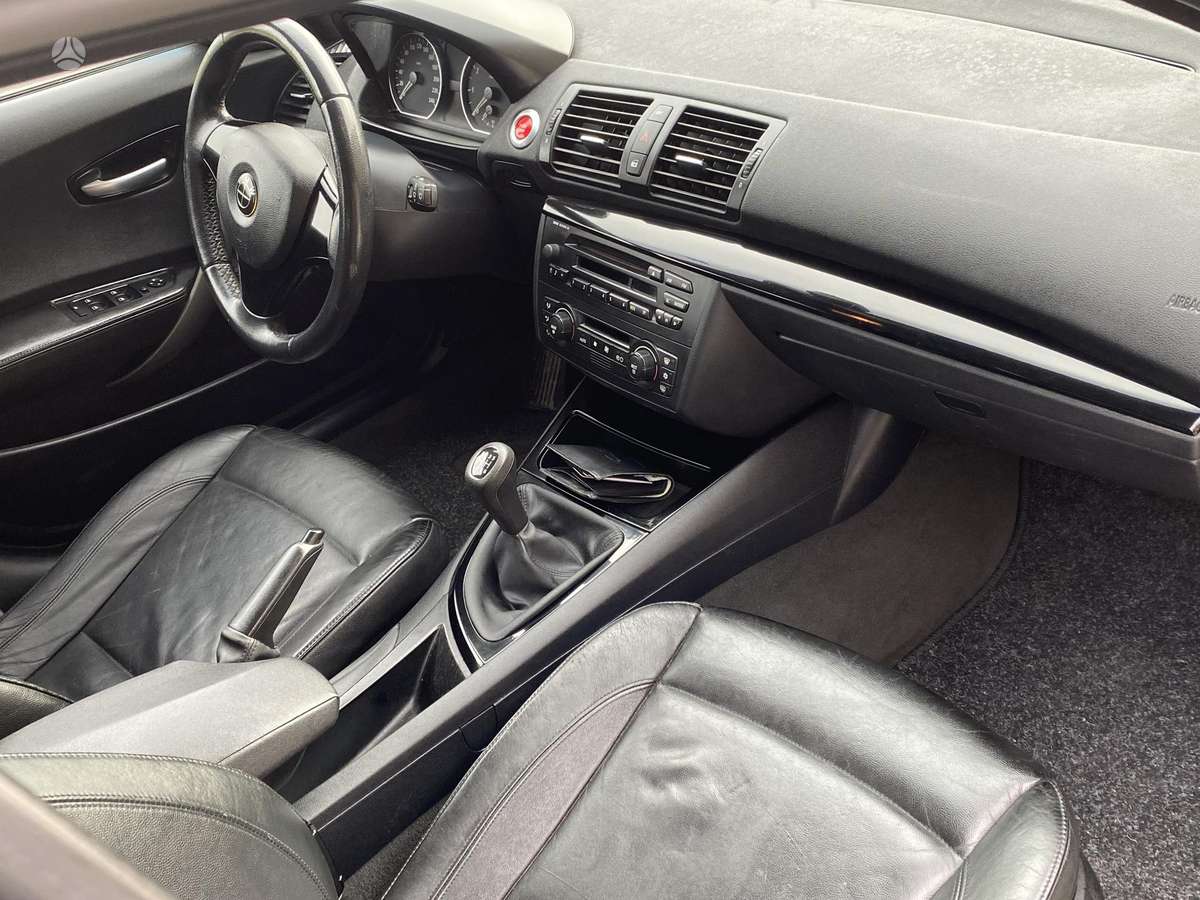 BMW 116, 1.6 l., Хэтчбек